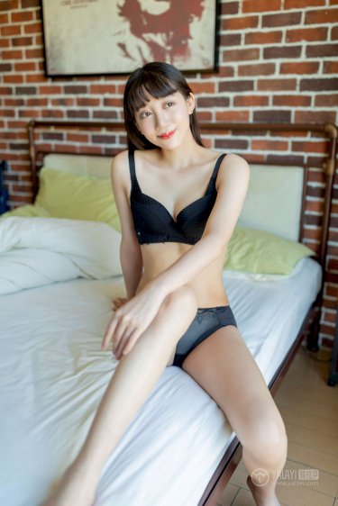 钟丽缇偷吻